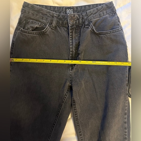 BDG High-Rise Mom Jean in Vintage Blk 8REG - Picture 11 of 15